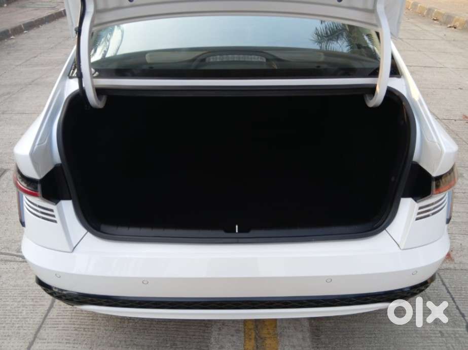 Hyundai Verna Sx(o) Petrol At, 2024, Petrol