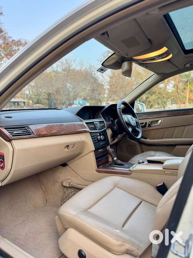 Mercedes-benz E-class 2012