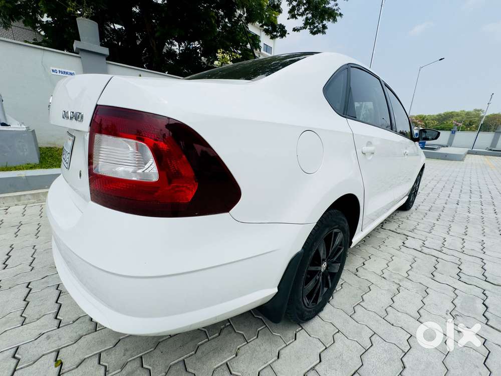 Skoda Rapid [2016-2020] 1.6 Active Plus Mpi, 2019, Petrol