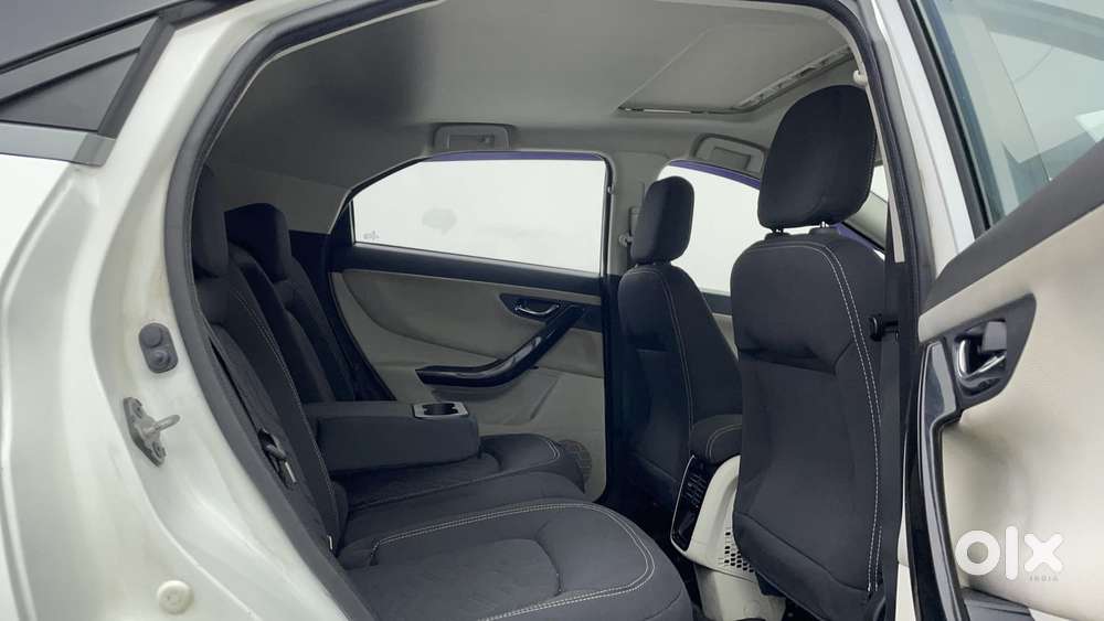 Tata Nexon Amt Xza Plus, 2022, Petrol