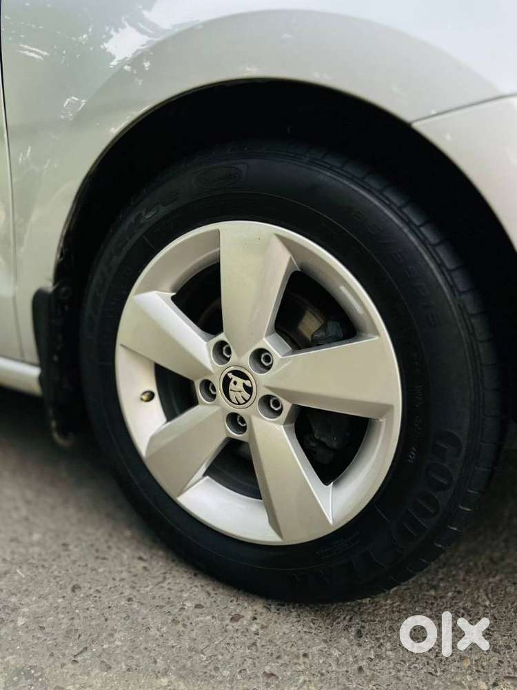 Skoda Rapid 1.6 Ambition Plus Mpi, 2016, Petrol