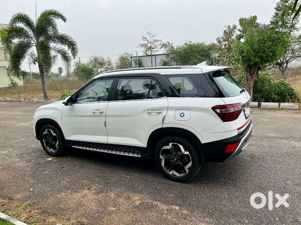 Hyundai Alcazar 2023 Diesel 120000 Km Driven