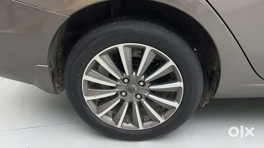 Maruti Suzuki Ciaz 1.5 Alpha Shvs Amt, 2019, Petrol