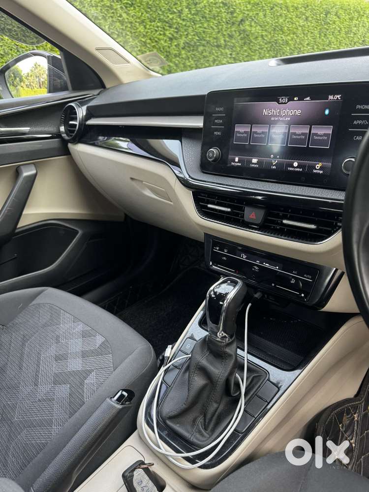 Skoda Slavia 1.0 Ambition Tsi At, 2023, Petrol