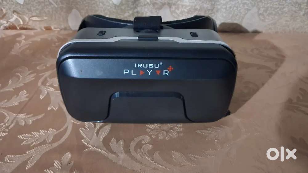 Irusu Play VR Ultra Headset (Like New) - Smartphone 3D Cinema