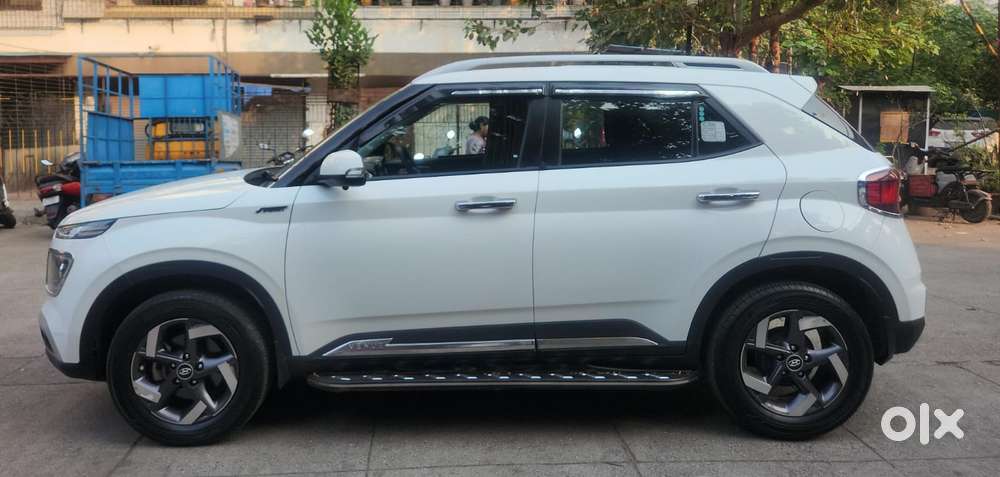 Hyundai Venue Sx (o) Mt 1.5 Diesel, 2022, Diesel