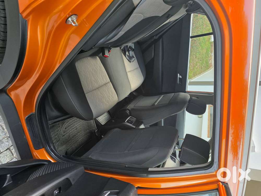 Creta Vtvt 1.6l Auto Sx (petrol, Automatic Transmission, Sunroof)