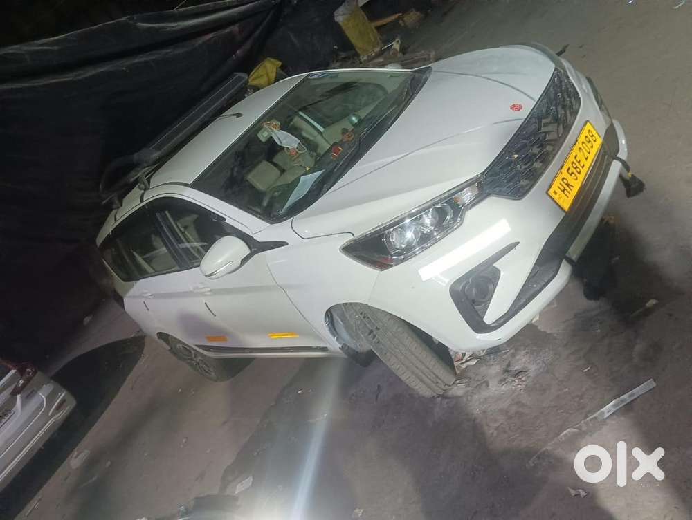 Maruti Ertiga Vxi 2024