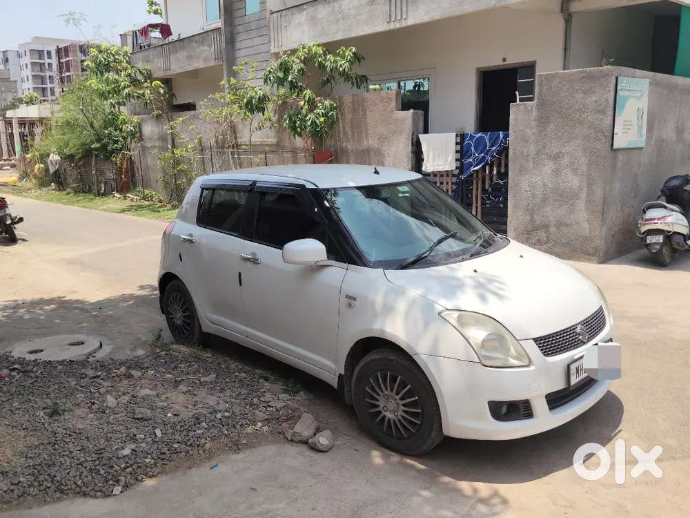 Maruti Suzuki Swift 2010 Diesel 77456 Km Driven