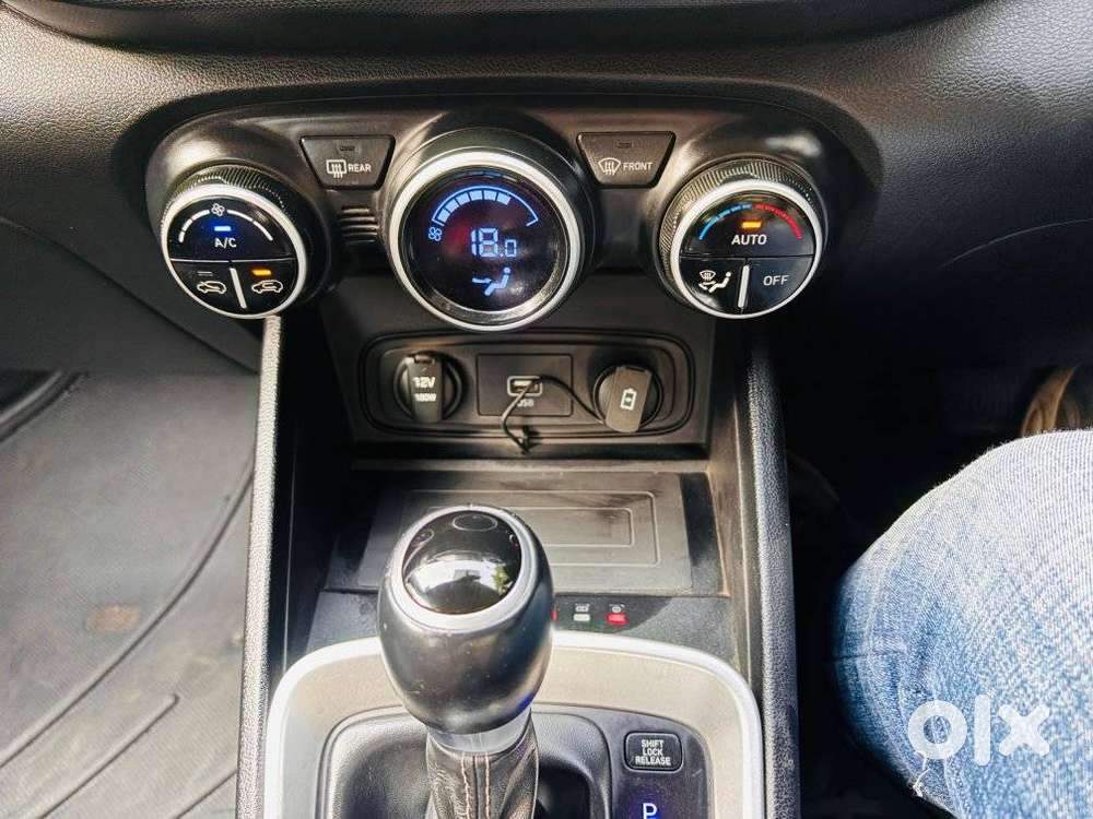 Hyundai Venue Sx Turbo, 2020, Petrol