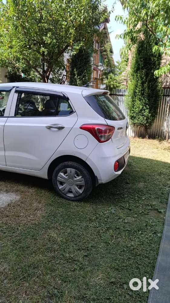 Hyundai Grand I10 2017 Petrol 45000 Km Driven