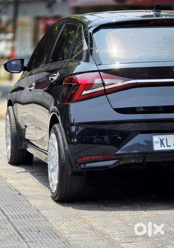 Hyundai I20 Asta (o) 1.2 Mt, 2023, Petrol