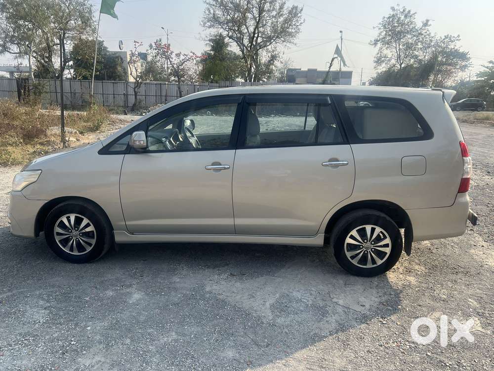 Toyota Innova 2.5 V 7 Str, 2015, Diesel