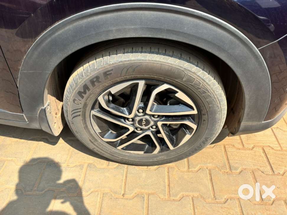 Kia Carens 1.4 Prestige Plus Turbo Dct 7 Str, 2023, Petrol