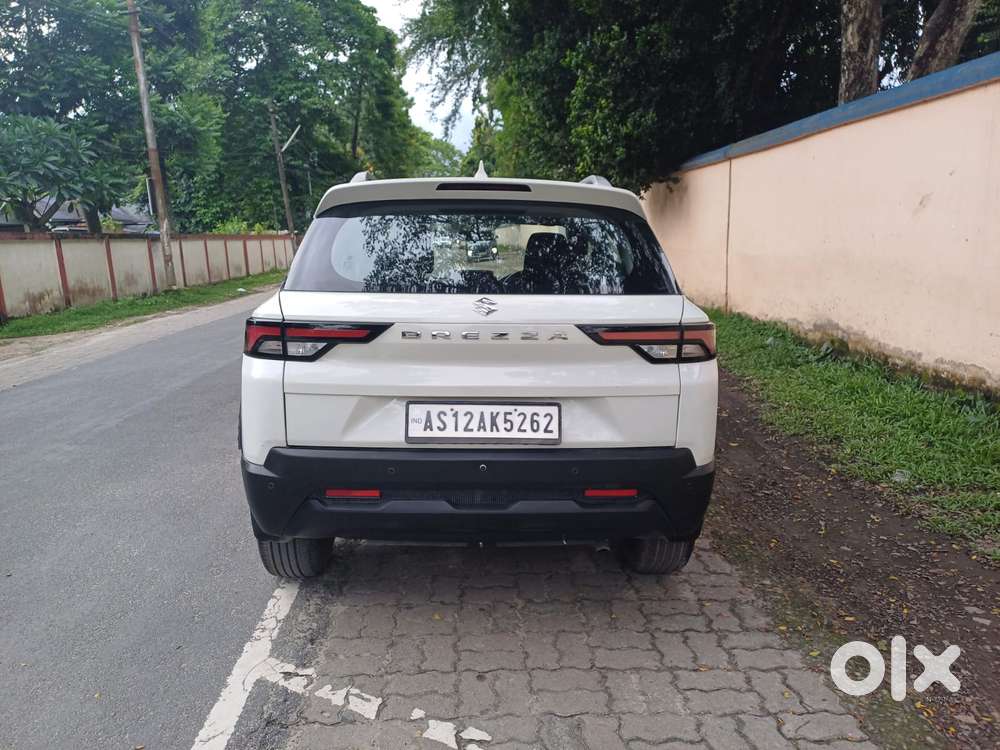 Maruti Suzuki Brezza 1.5 Lxi Smart Hybrid, 2024, Petrol