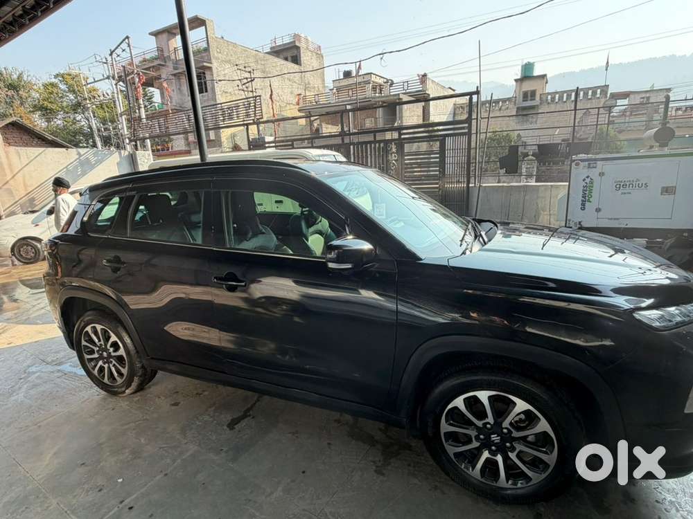 Maruti Suzuki Grand Vitara 2023 Petrol Well Maintained