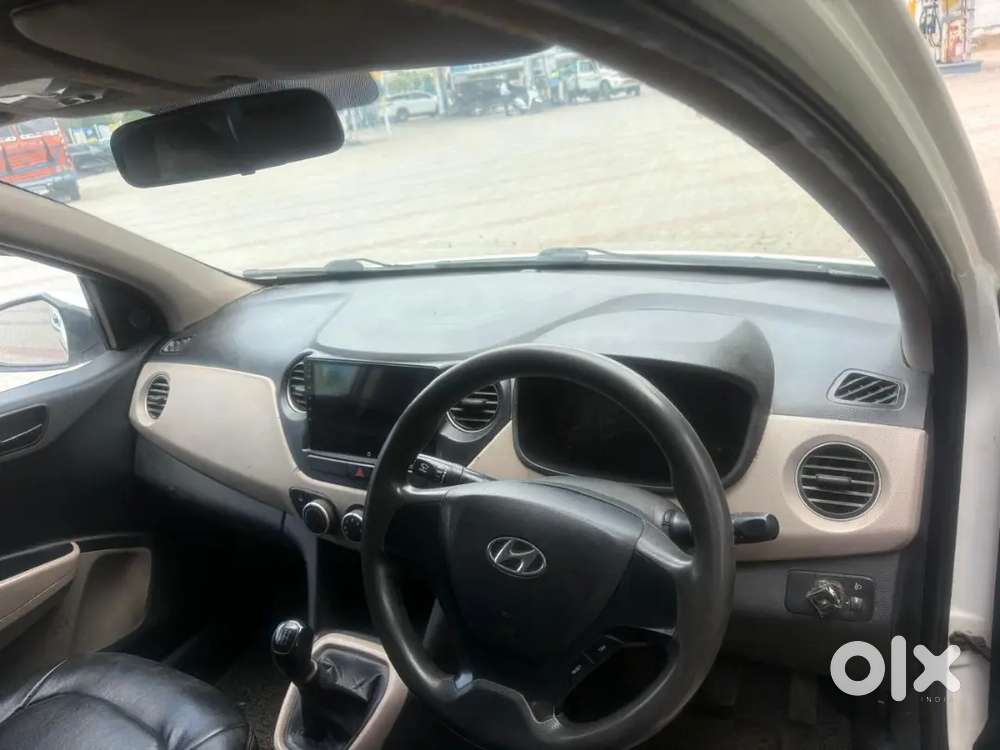 Hyundai Xcent Base 2017