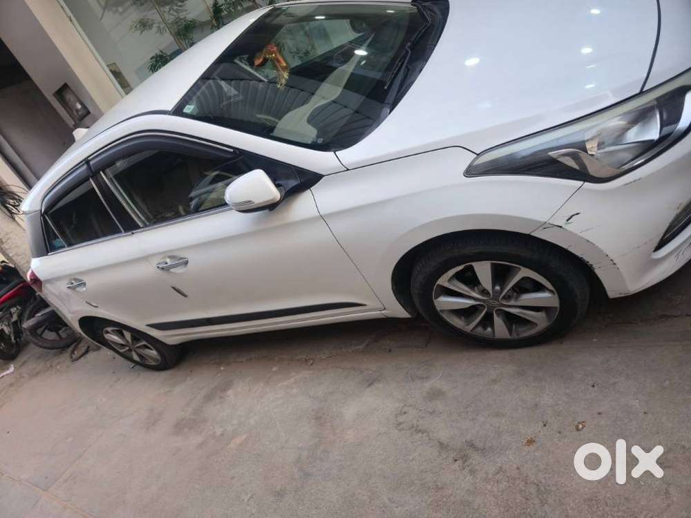 Hyundai Elite I20 Sportz (o) 1.2, 2015, Petrol