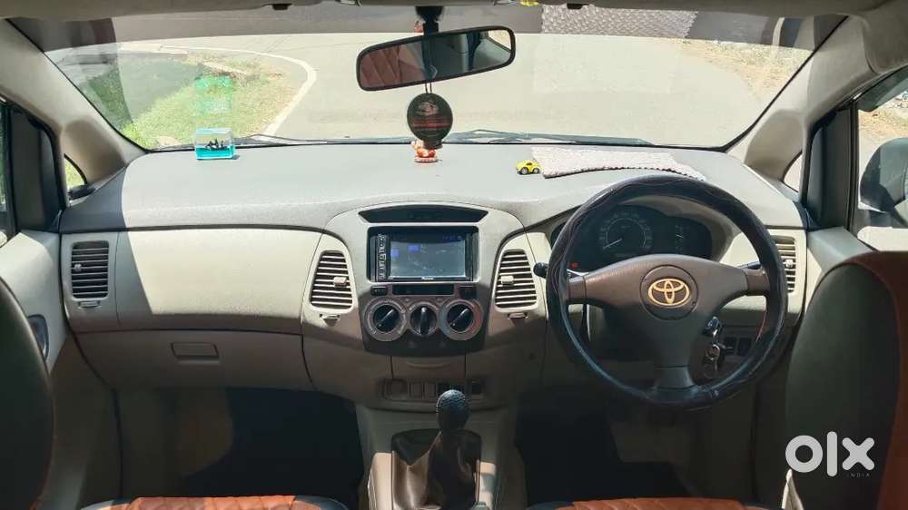 Toyota Innova 2011 Diesel Well Maintained