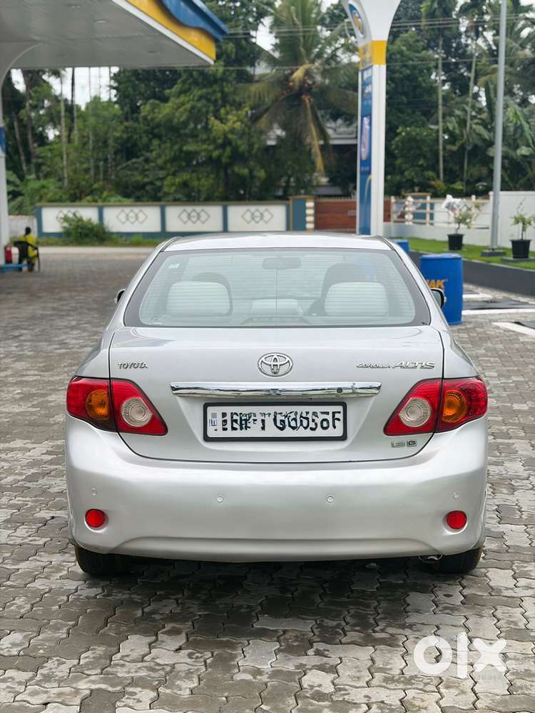 Toyota Corolla Altis 2011