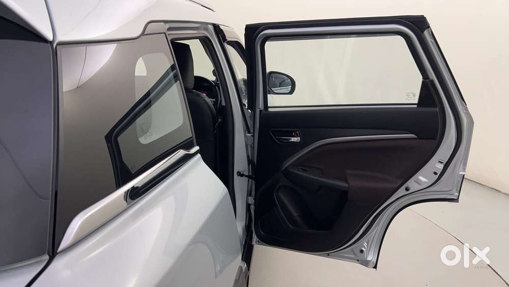 Maruti Suzuki Vitara Brezza 1.5 Zxi At, 2024, Petrol