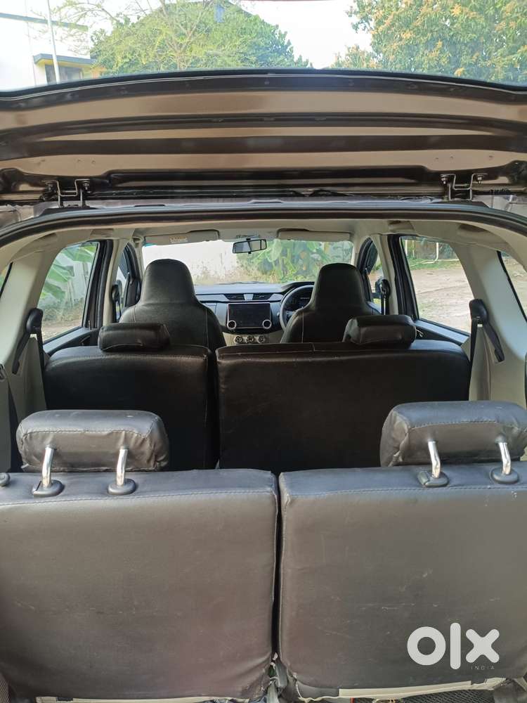 Renault Triber Rxt, 2022, Petrol