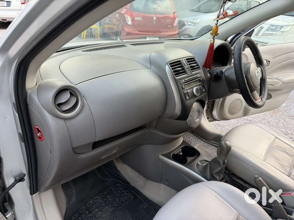 Nissan Sunny 2014-2016 Xl, 2011, Petrol
