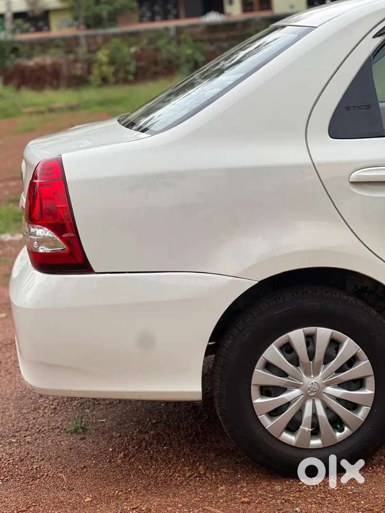 Toyota Etios 2017 Petrol Well Maintained