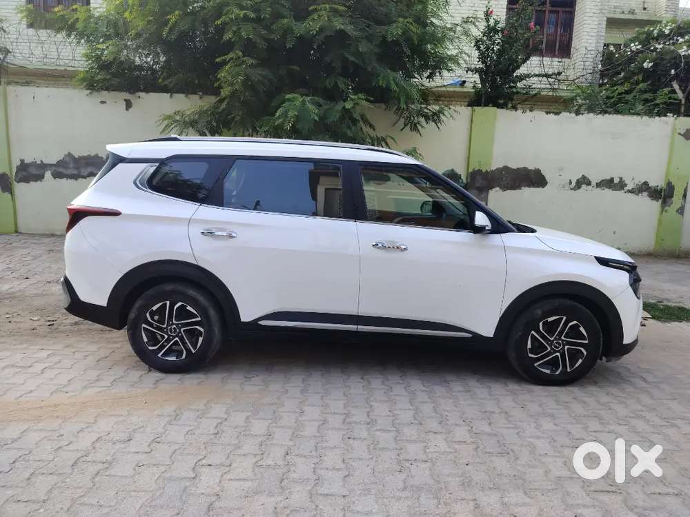 Kia Carens Diesel At 2023 Luxury Plus