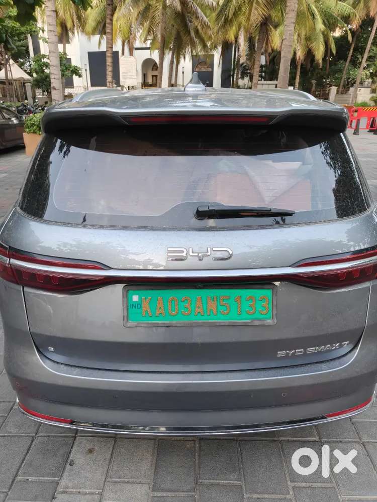 Byd Emax 7 Superior 2025