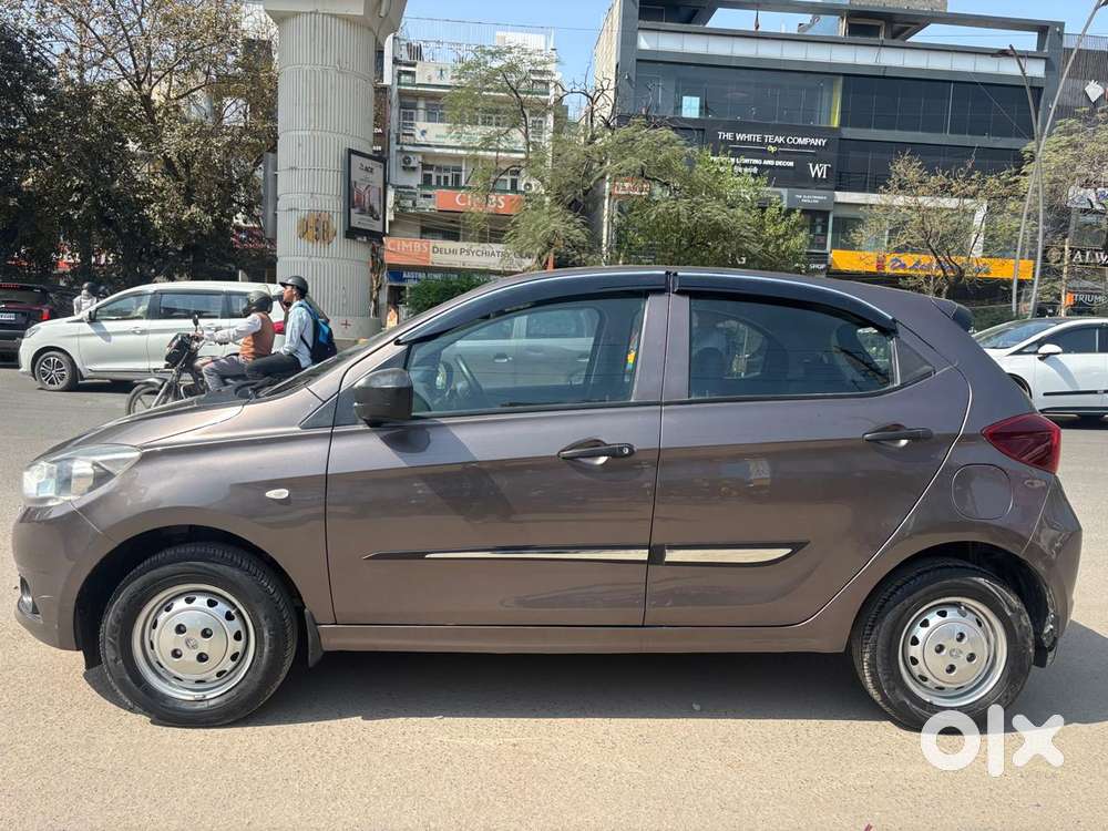 Tata Tiago 1.2 Revotron Xm, 2018, Petrol