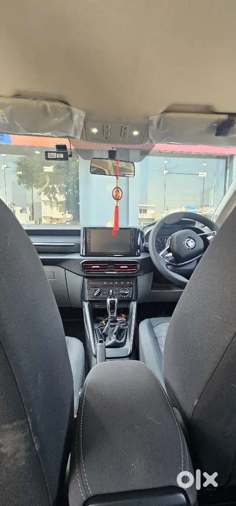 Skoda Kylaq 2025 Petrol 6000 Km Driven