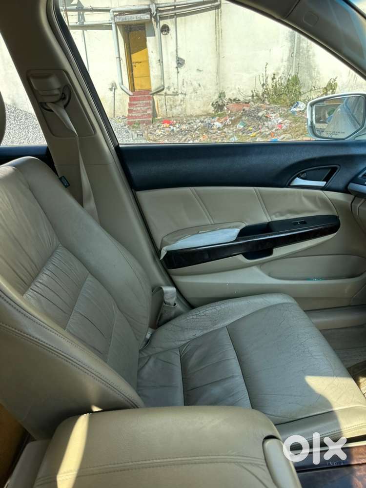 Honda Accord Petrol Manual 2011
