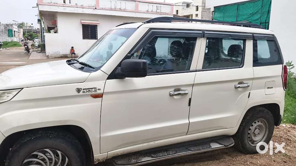 Mahindra Tuv 300 Plus 2018