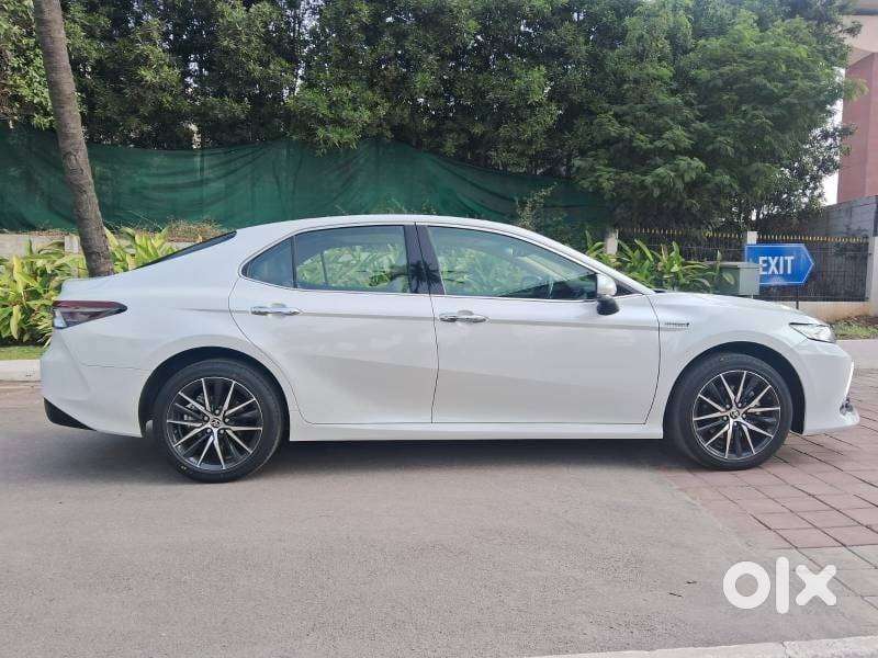 Toyota Camry 2.5 Hybrid, 2024, Petrol