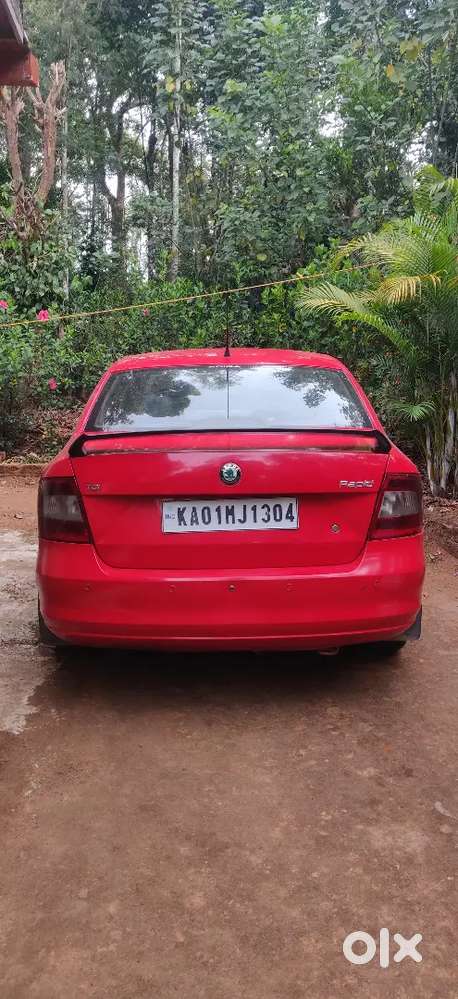 Skoda Rapid 2012 Diesel Well Maintained Car For Sale
