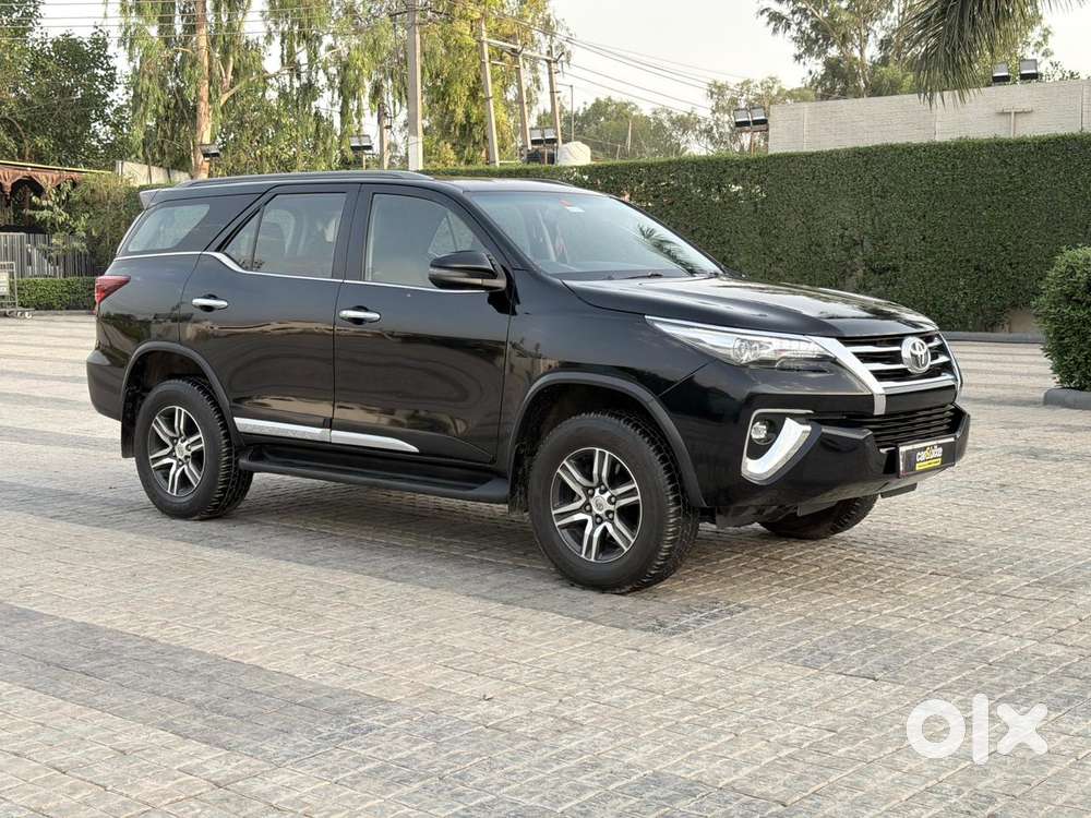 Toyota Fortuner 4x2 Mt 2.8 Diesel, 2020, Petrol