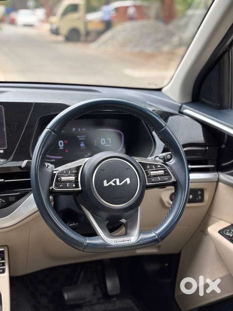 Kia Carens 1.4 Luxury Plus Dct 7 Str, 2022, Petrol
