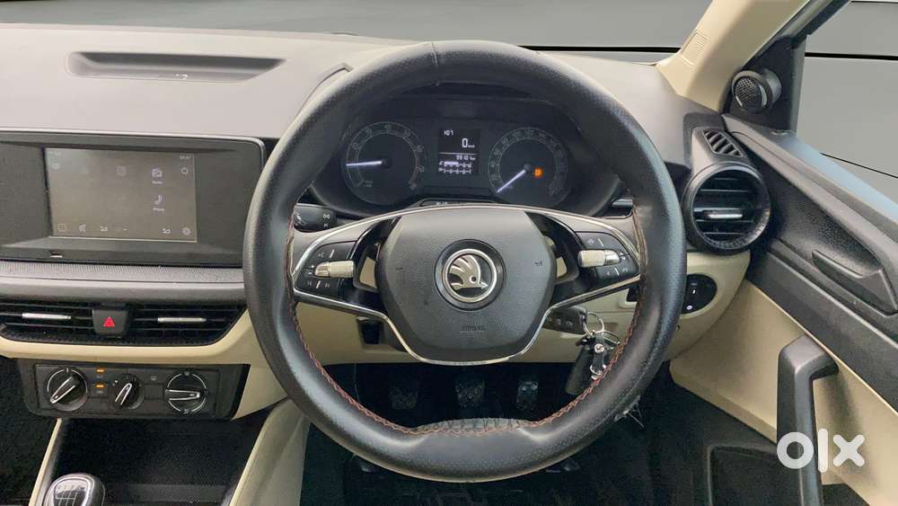 Skoda Slavia Ambition 1.5l Tsi Mt, 2022, Petrol