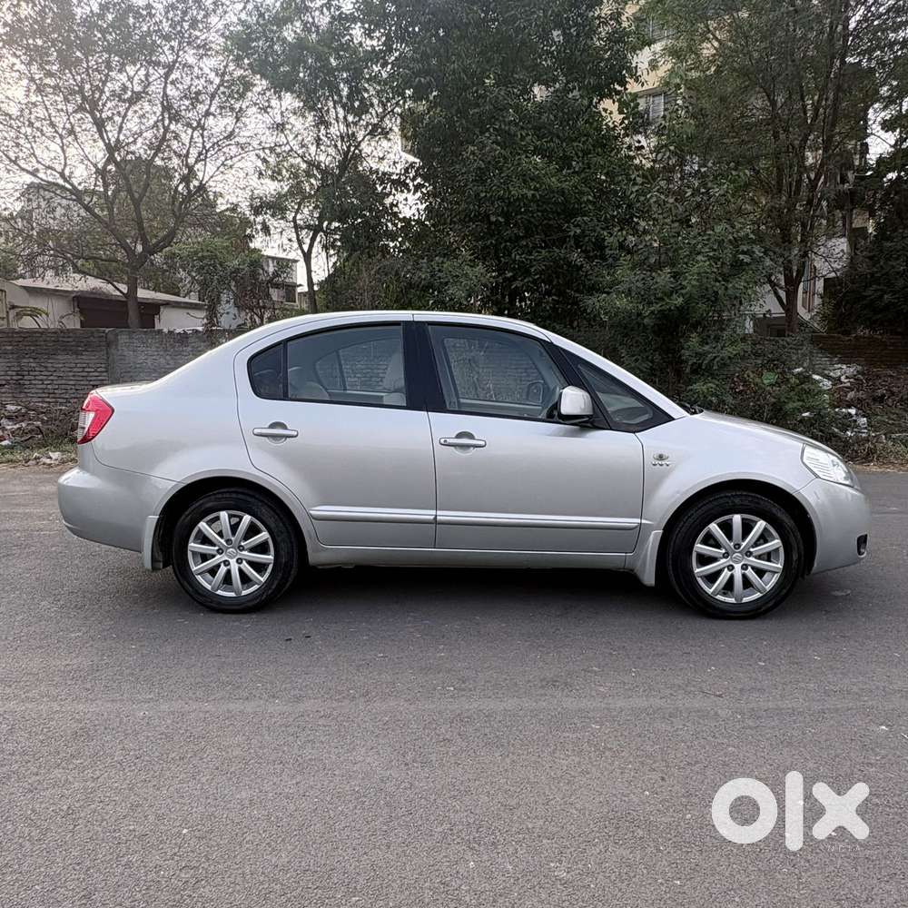 Maruti Suzuki Sx4 Zxi Mt Bsiv, 2011, Petrol