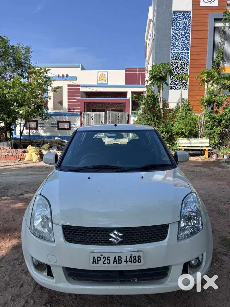 Maruti Suzuki Swift 2010 Diesel Good Condition With Brand New Battery