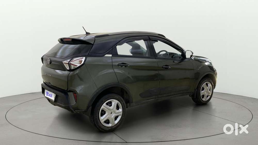 Tata Nexon 1.5 Revotorq Xma Amt (s), 2021, Petrol
