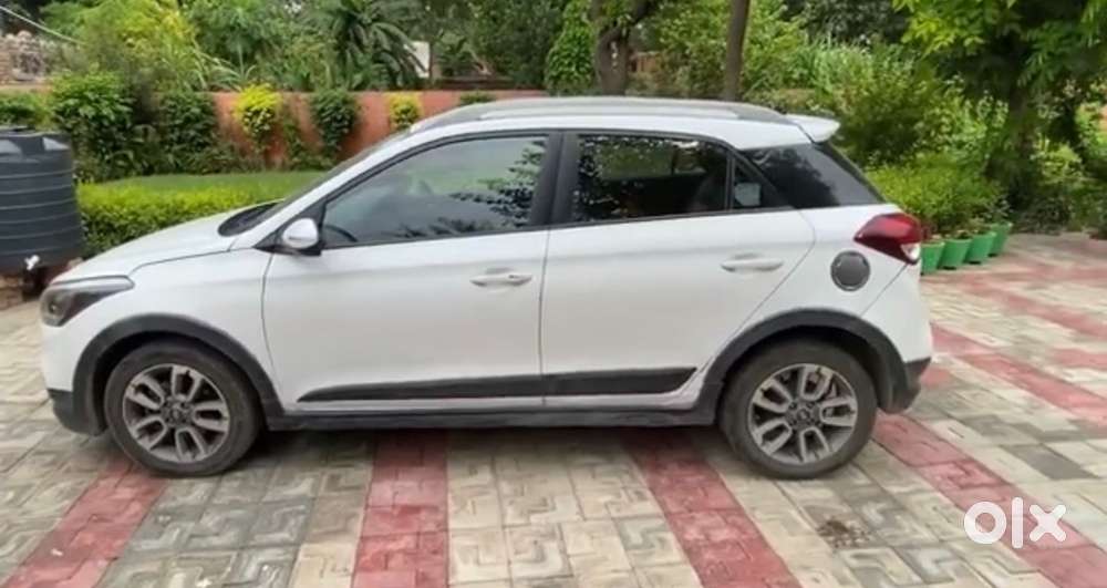 Hyundai Aura 2016 Petrol 76540 Km Driven