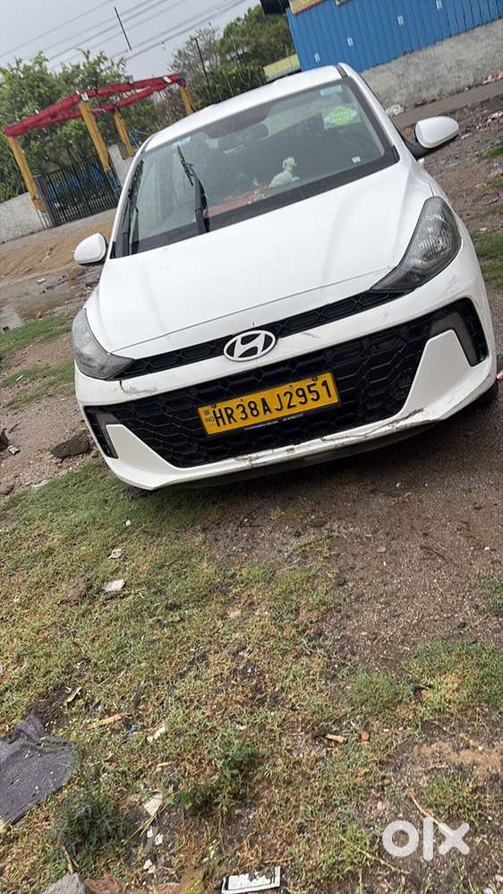 Hyundai Aura Manual 2025
