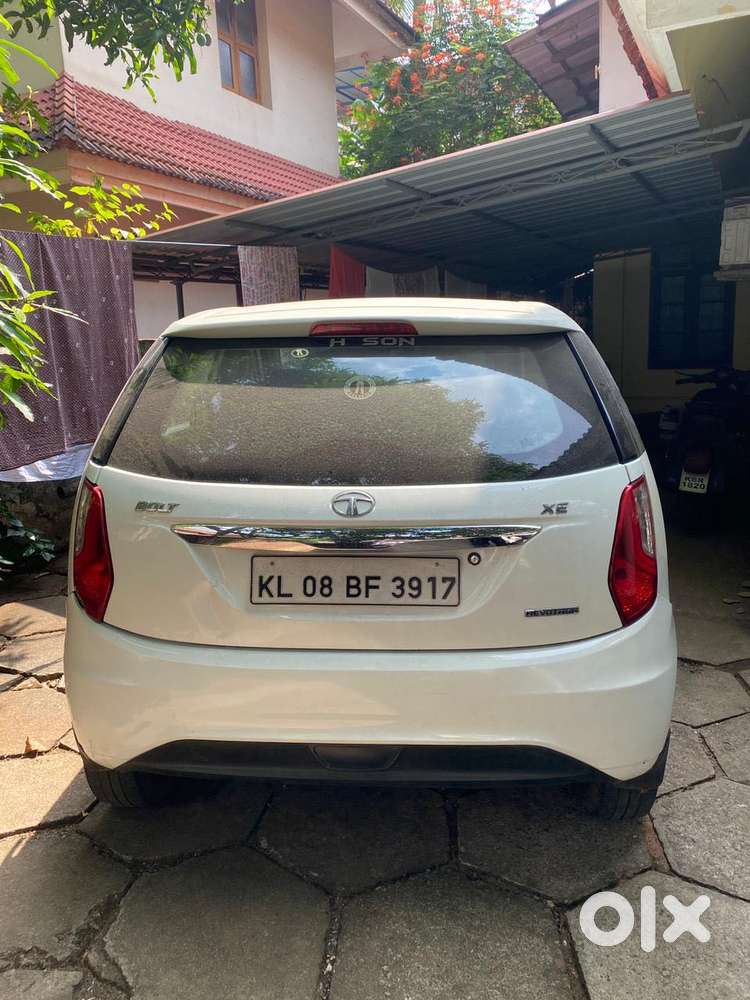 Tata Bolt Revotron Xe, 2015, Petrol