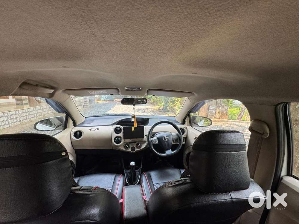 Toyota Etios Liva 2016