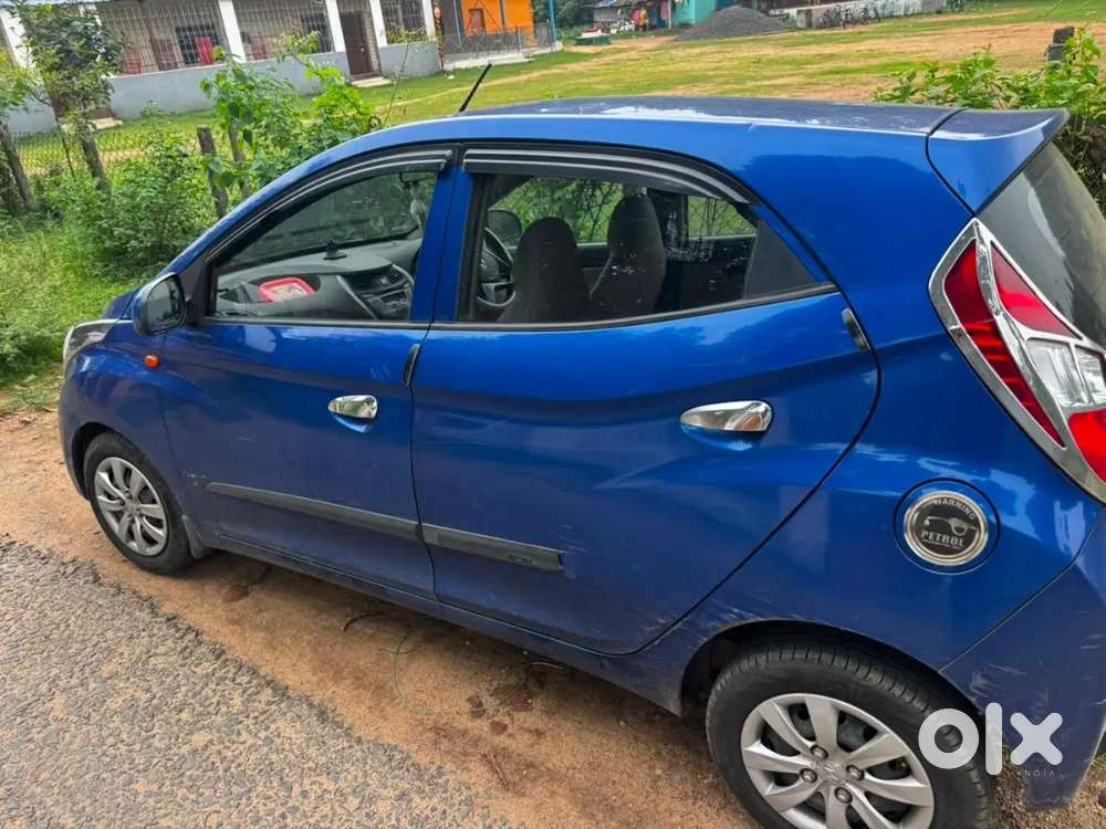 Hyundai Eon 0.8 Sportz 2013