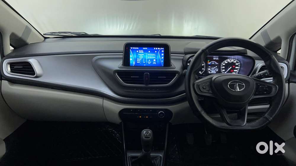 Tata Altroz 1.2 Xt, 2022, Petrol