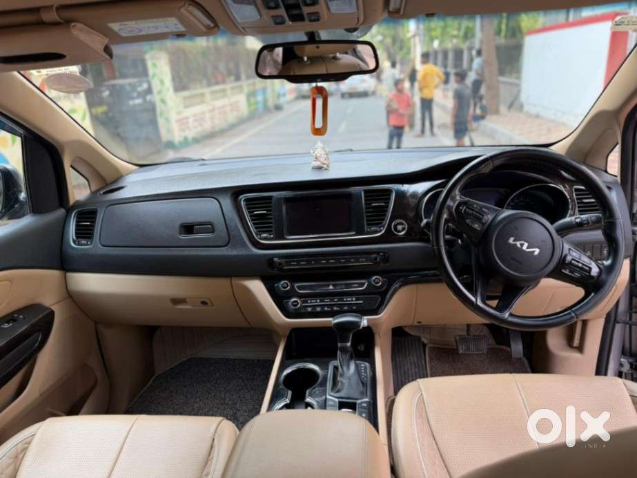 Kia Carnival Limousine Plus 7 Str, 2021, Diesel