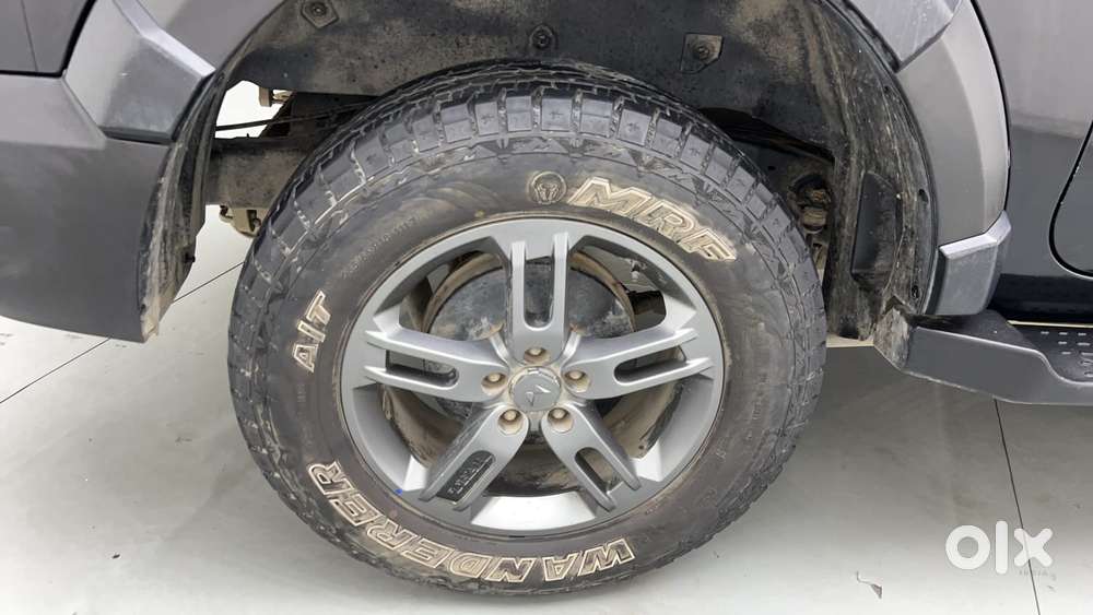 Mahindra Thar 2.0 Lx Hard Top Petrol At 4 Rwd, 2023, Petrol